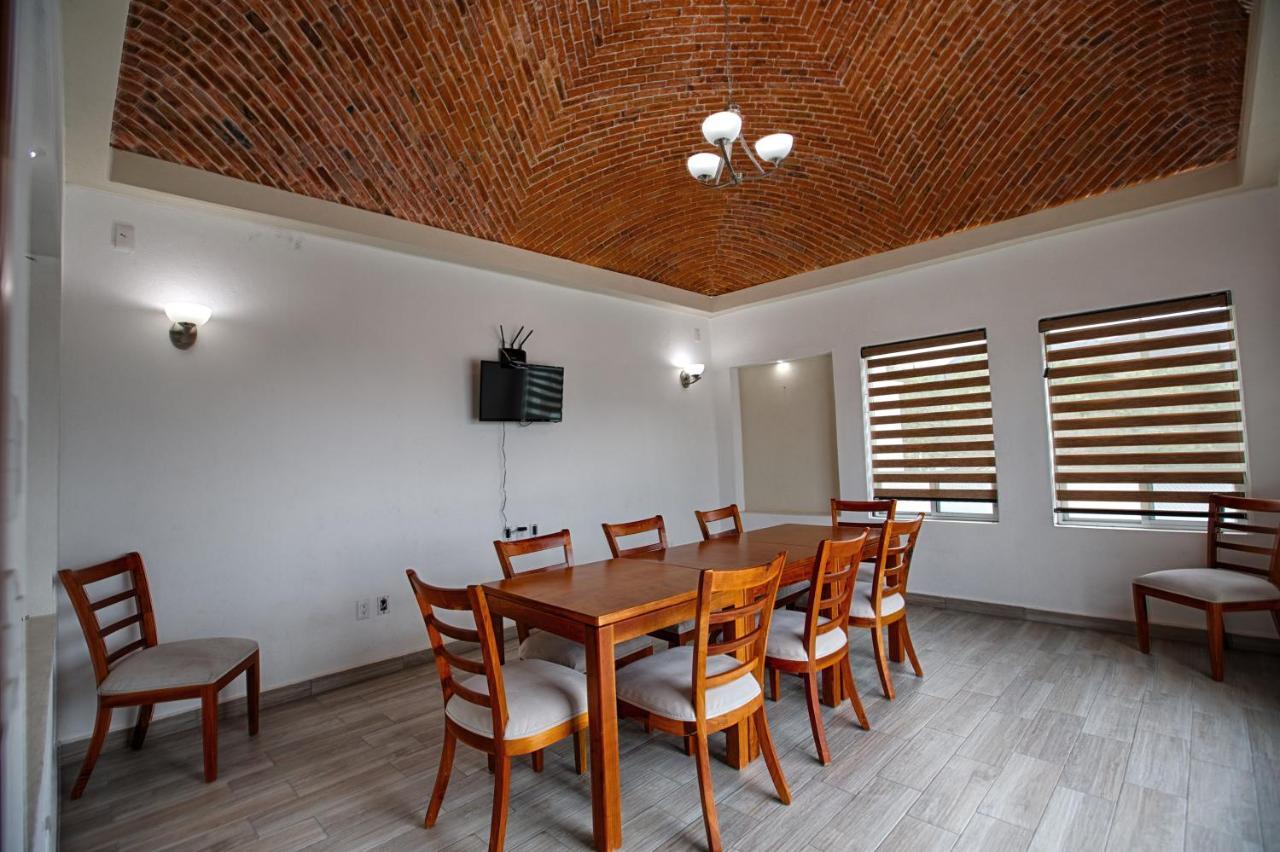 ברנל Hotel La Cuesta Toscana מראה חיצוני תמונה